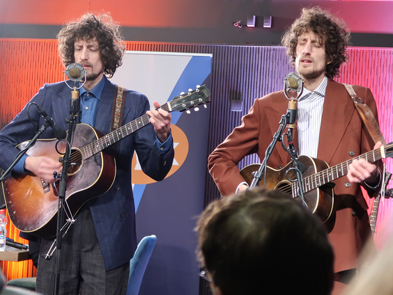 Tangarine maakt single 'TV-shows' als tune voor LUBACH