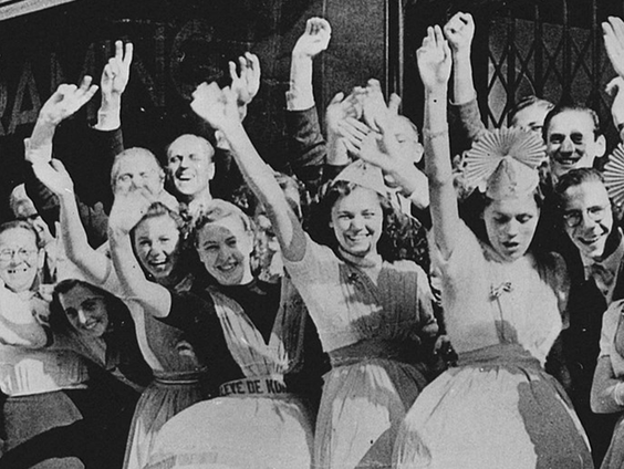 Wie heeft de oorlog op zolder liggen?