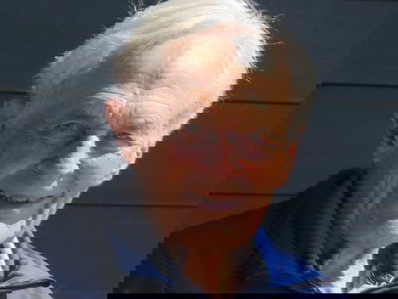 Anton Philips is 92 jaar en heeft zich omgeschoold tot relatietherapeut