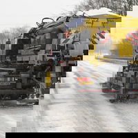 Jan Rients Slippens houdt voor ons de wegen berijdbaar