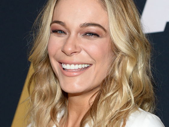 Country Roads: LeAnn Rimes