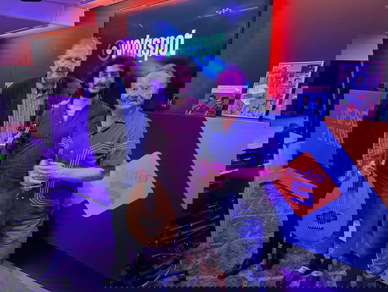 Volgspot met co-host Joris Linssen