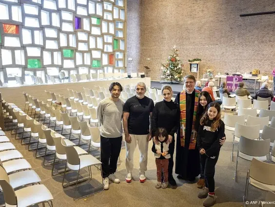 In Kampen krijgt een Oezbeeks gezin kerkasiel