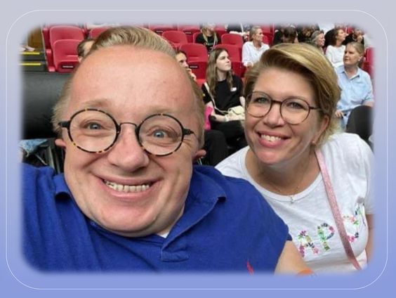 Lief gebaar: Annelies zet het gedachtengoed van haar broer Rick Brink voort