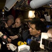Waar iets gebeurde was Journaal-verslaggever Gerri Eickhof, nu blikt hij te ...