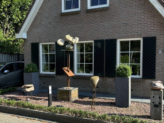 Kunst in Flevolandse voortuinen verbindt