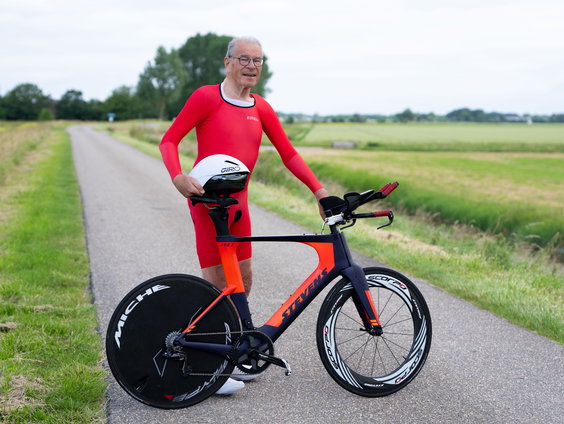 Hans Dekker wil werelduurrecord voor 80-plussers verbreken