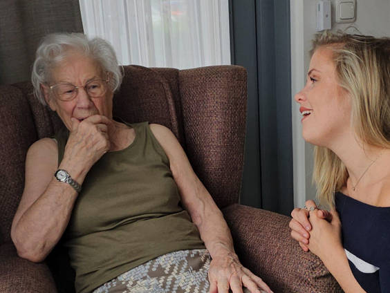 Yvon Kanters zingt met passie voor ouderen met dementie