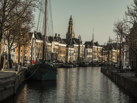 Jeroen Wielaert brengt ode aan Groningen: ‘Geen leegte, maar rijkdom’