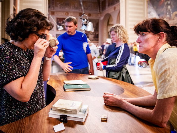 Tussen Kunst en Kitsch begint tour met rondreizende bus