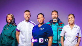 Nomineer jouw zorgheld voor de verkiezing Zorgprofessional van het Jaar 2026