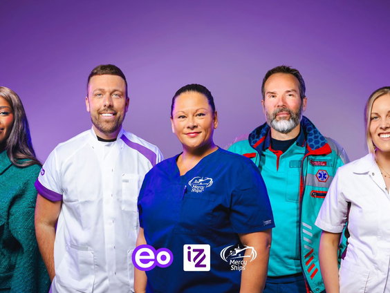 Nomineer jouw zorgheld voor de verkiezing Zorgprofessional van het Jaar 2026