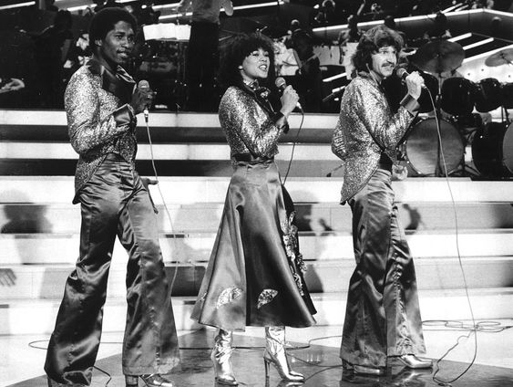 Het Eurovisie Songfestival in de jaren 70: Rosina Louwaars en Chanou May