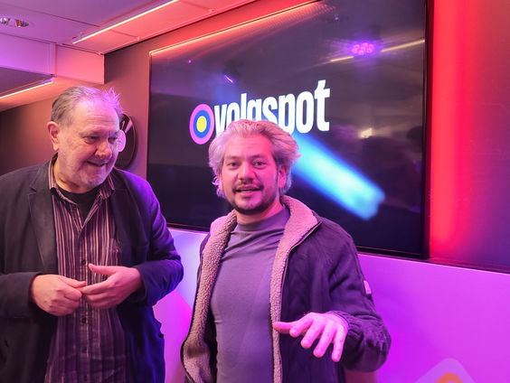 Maarten Heijmans zingt van alles!