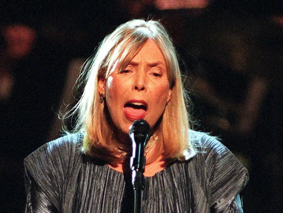 Zangeres Leonie Tielemans brengt een ode aan Joni Mitchell