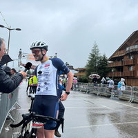 Bert met Pater Moeskroen bij de finish