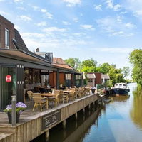 Café met bijzondere elfstedentraditie staat te koop