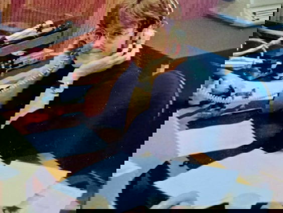 Dineke Verschoor presenteerde De Muzikale Fruitmand in de Jaren 80!