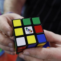 Yinte Dik organiseert het EK Rubik's Cube