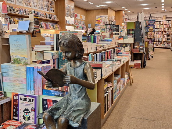100 jaar Boekhandel Van Rietschoten: 'We zijn de huiskamer van Rotterdam-Zuid'