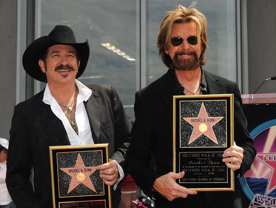 Country Roads: Brooks & Dunn