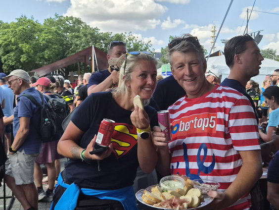 Wally, onze verslaggever bij de Nijmeegse Vierdaagse blikt terug op de slotetappe