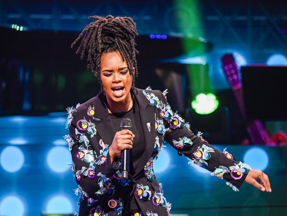 Volop zomer met Shary-An haar nieuwe single 'Niets Is Alleen'