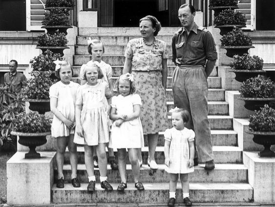 Van nu naar toen: Juliana en Bernard nemen hun intrek op Soestdijk (1937)