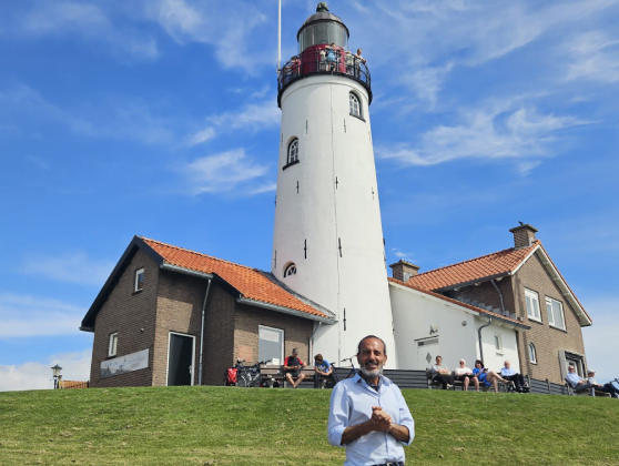 Kefah Allush ontdekt de verhalen achter Nederlandse vuurtorens