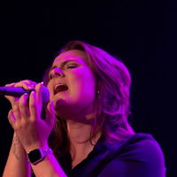 Mell VF over haar favoriete evergreen: “I Don’t Want to Talk About It” hoor ...