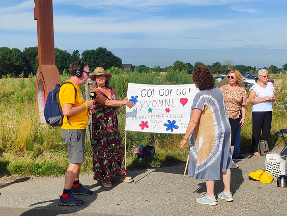Vergeten gladiolen, versleten stembanden en bescheidenheid: Dag 4 van De 4Daagse!