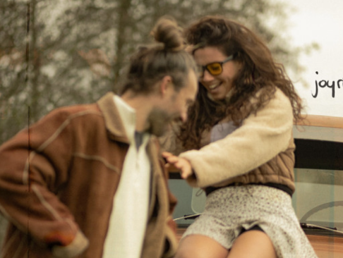 Mister & Mrs over hun nieuwe single 'Joyride'