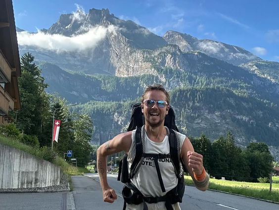 Jeroen van Veen loopt in 100 dagen naar de Griekse plaats Sparta