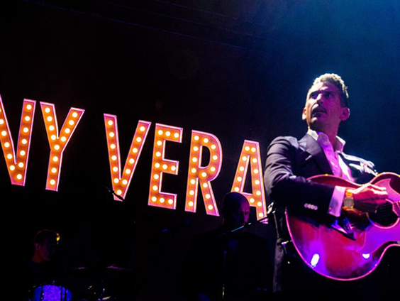 Danny Vera over nieuwe single 'Morning Dawns Again'