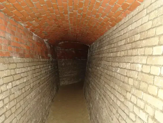 Van Den Helder tot Den Briel: dag 20: vleermuisbunker in Wassenaar