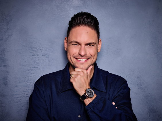 Jeffrey Leunenberg over zijn nieuwe single 'Ik Slaap Wel Op De Bank'