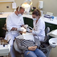 Muziek tijdens je tandartsafspraak verzacht de pijn