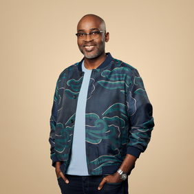 Round Midnight Live met Andrew Makkinga