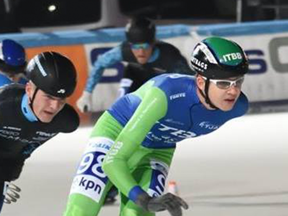 Jochem Kerssies schaatst 680 kilometer in 24 uur: nieuw wereldrecord