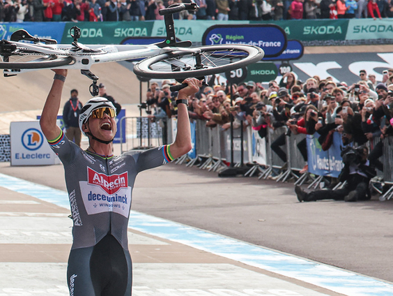 Floris Prenger: “Van der Poel was niet te stoppen in de Hel van het Noorden"
