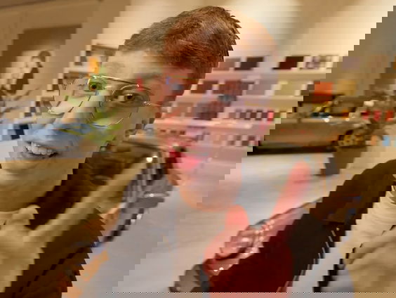 Daymian van Os gaat viral met zijn nieuwe single 'Diamanten ring'