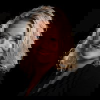 Erikah Karst brengt emotionele single uit