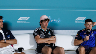 Samantha van Wijk over F1 in Miami, Vuelta voor vrouwen en spannende slotfa ...