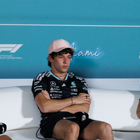 Samantha van Wijk over F1 in Miami, Vuelta voor vrouwen en spannende slotfa ...