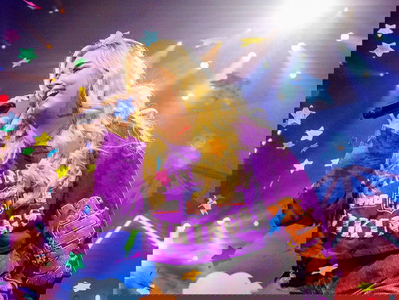 Senna zingt de tweede stem op 'Kleine vogel'