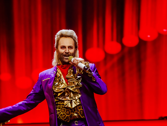 Vieze Jack primeurt nieuwe carnavalsplaat op Sterren NL