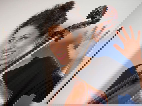 Ella van Poucke speelt cellosuites-marathon