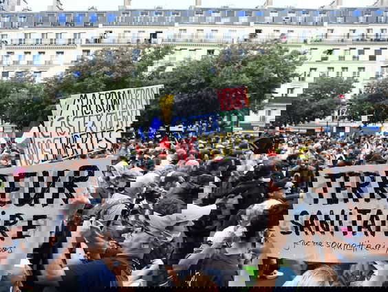 Frankrijk aan de vooravond van invoering coronawet