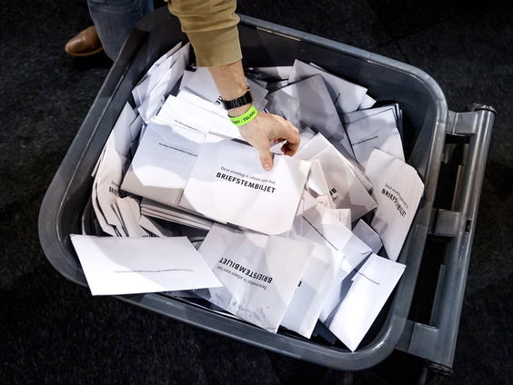 De stembussen zijn gesloten, de formatie kan beginnen