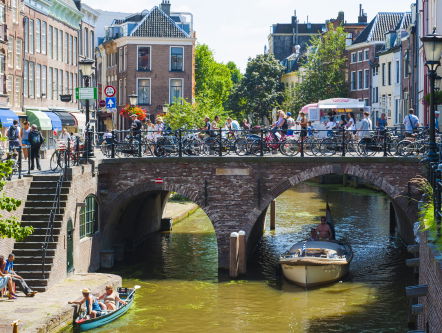 19:05 Gedicht: Stadsdichten, van Ingmar Heytze